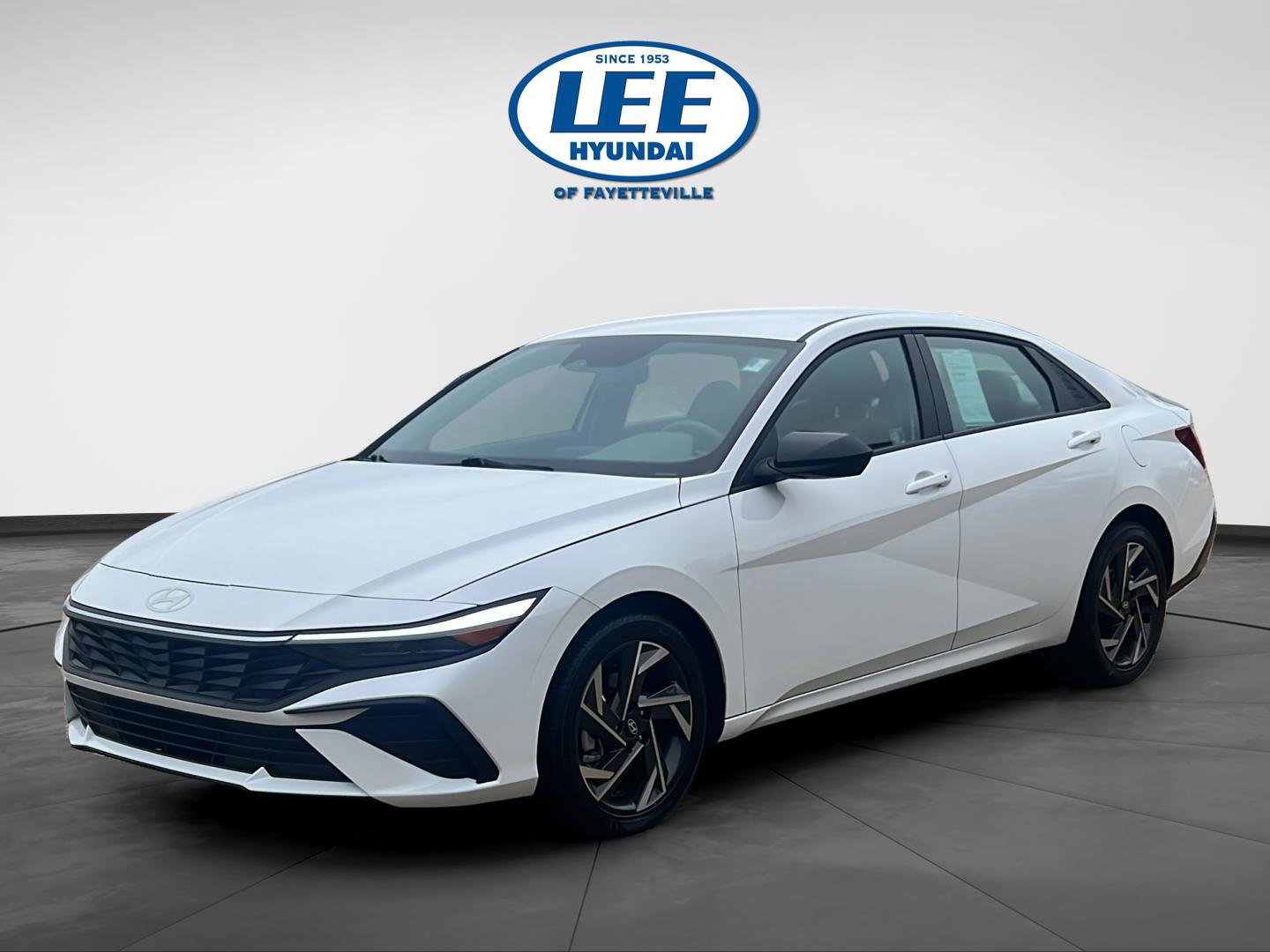 Certified 2025 Hyundai Elantra Sport image 8