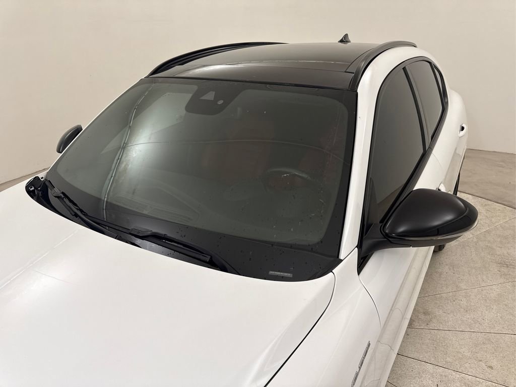 Used 2022 Alfa Romeo Stelvio Veloce AWD/4WD image 16