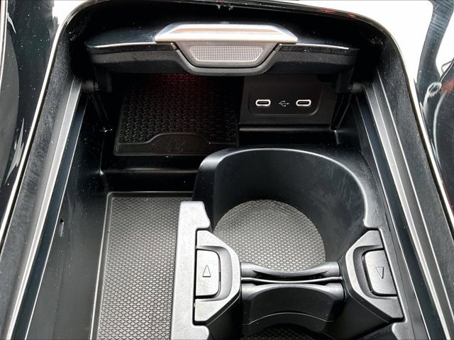 Used 2025 Mercedes-Benz C 300 Sedan image 26