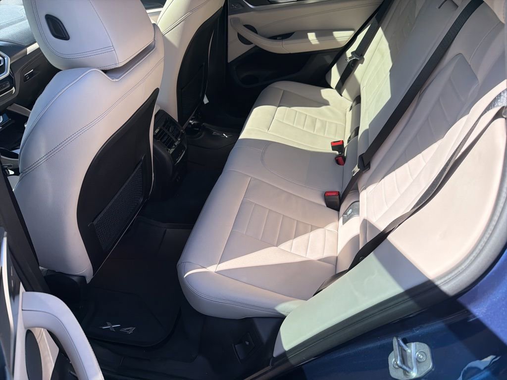 Used 2023 BMW X4 M40i w/ Premium Package image 7