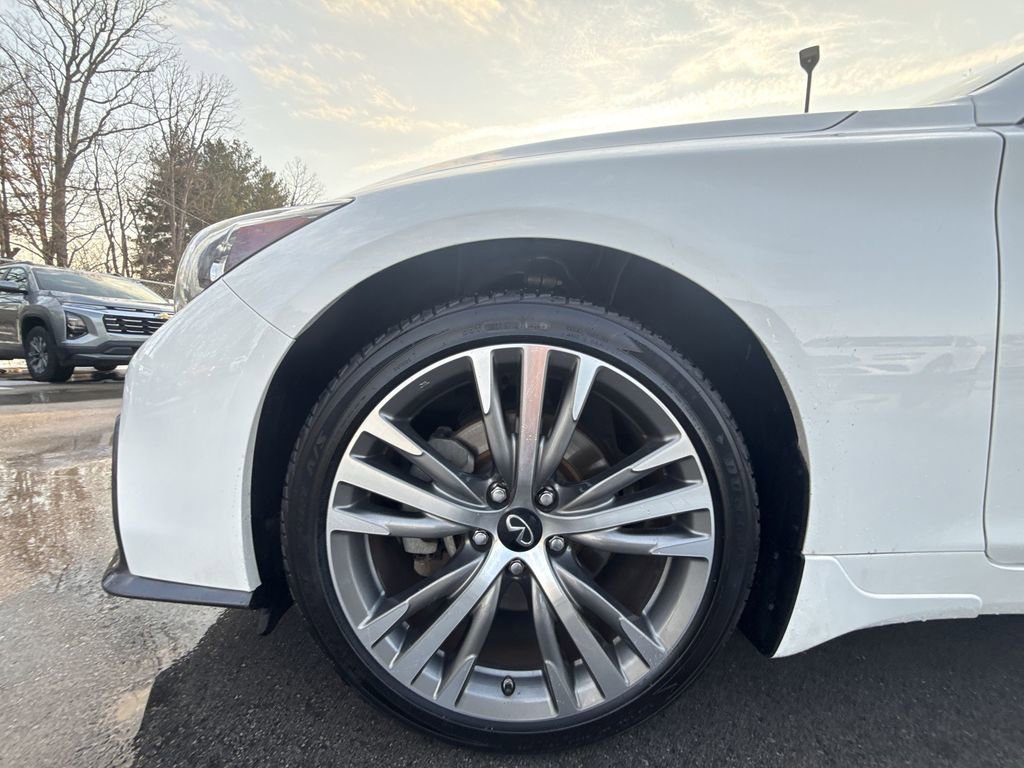 Used 2022 INFINITI Q50 Sensory image 10