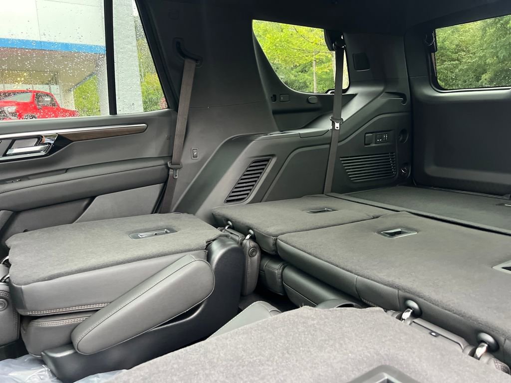 New 2026 Chevrolet Tahoe High Country w/ Sun And Tow Package image 36