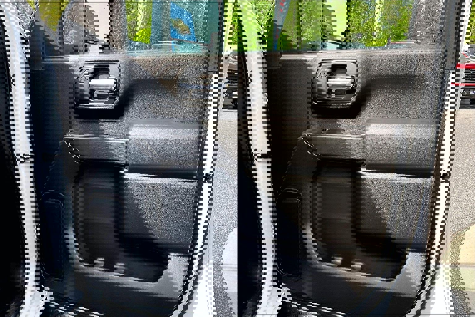 Used 2025 Chevrolet Silverado 2500 Custom w/ Custom Value Package image 20