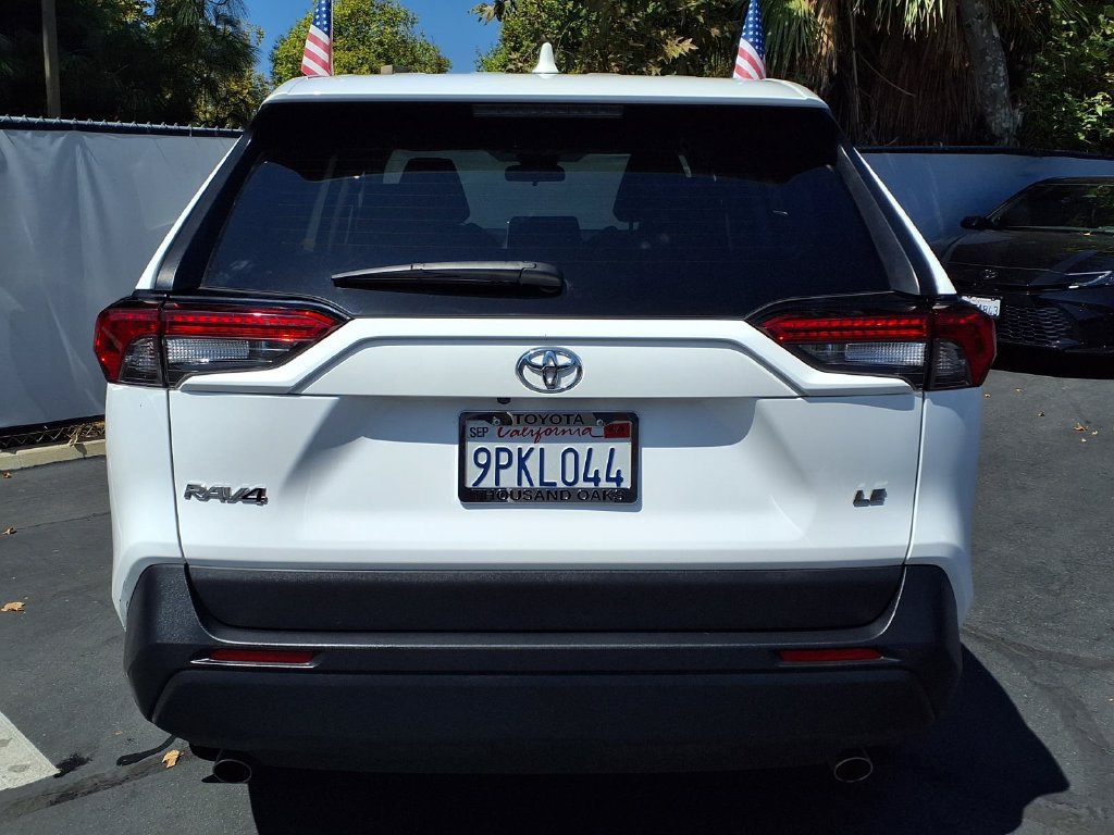 Certified 2024 Toyota RAV4 LE FWD image 8