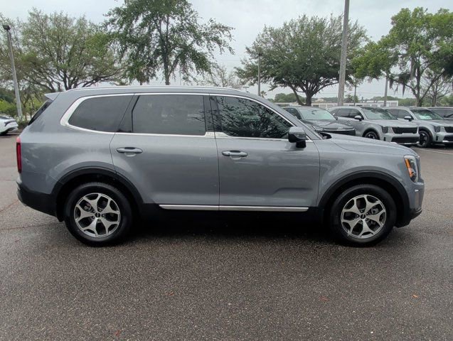 Used 2022 Kia Telluride EX FWD image 2