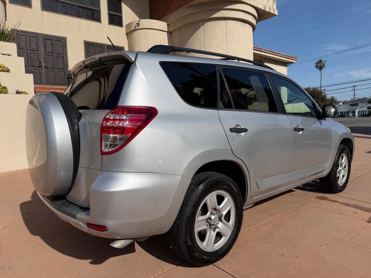 Used 2011 Toyota RAV4 2WD w/ Base L4 Extra Value Pkg image 4