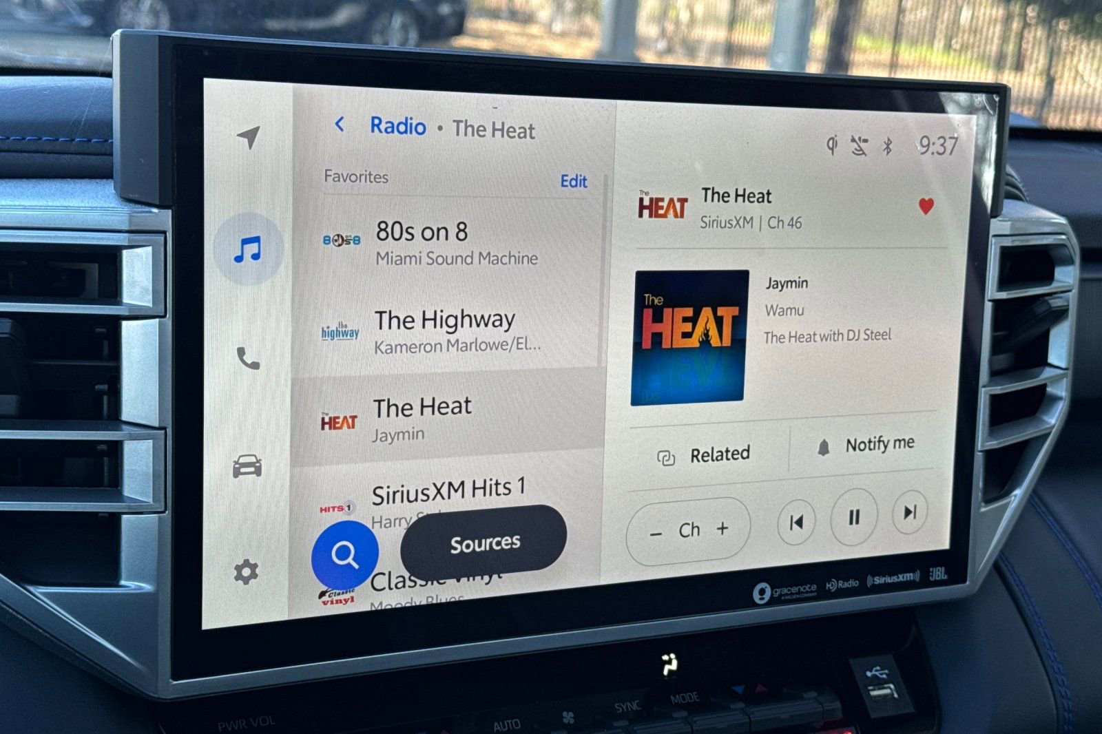 Used 2024 Toyota Tundra Platinum image 21