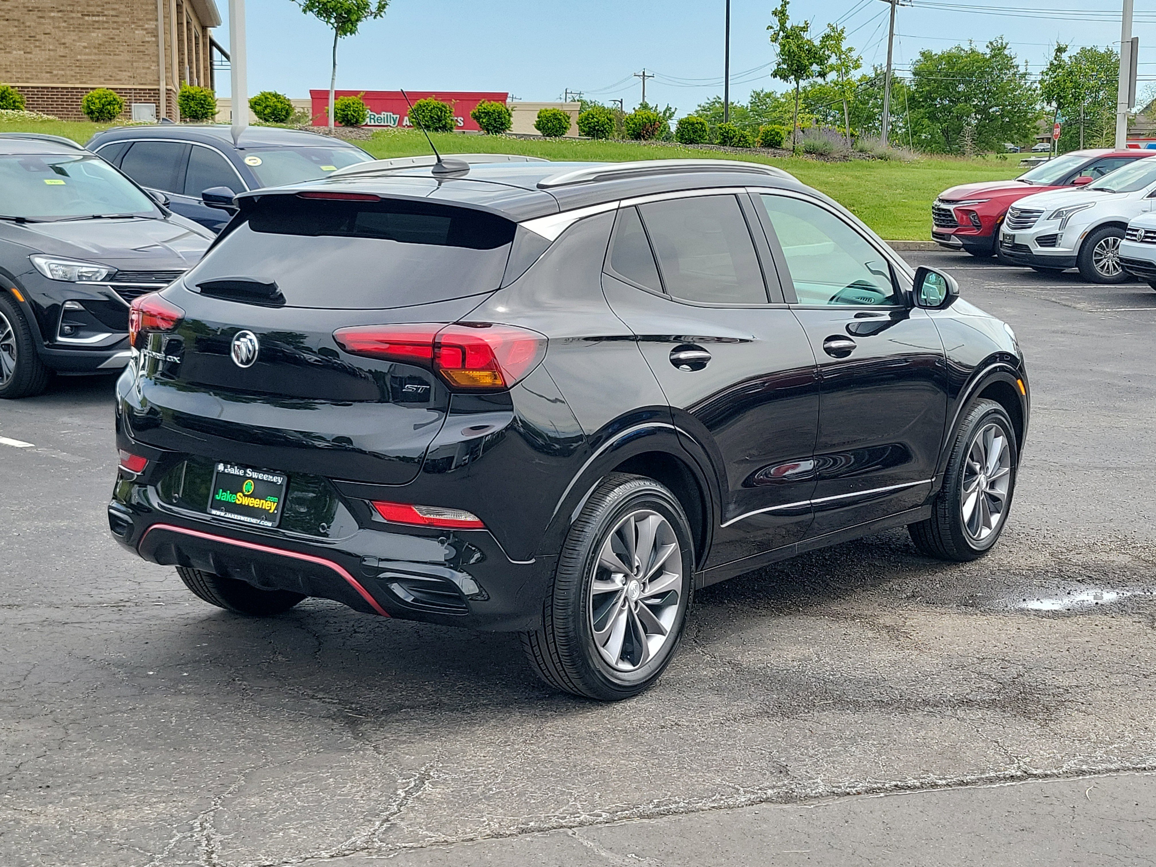 Used 2020 Buick Encore GX Select w/ Advanced Technology Package FWD image 4