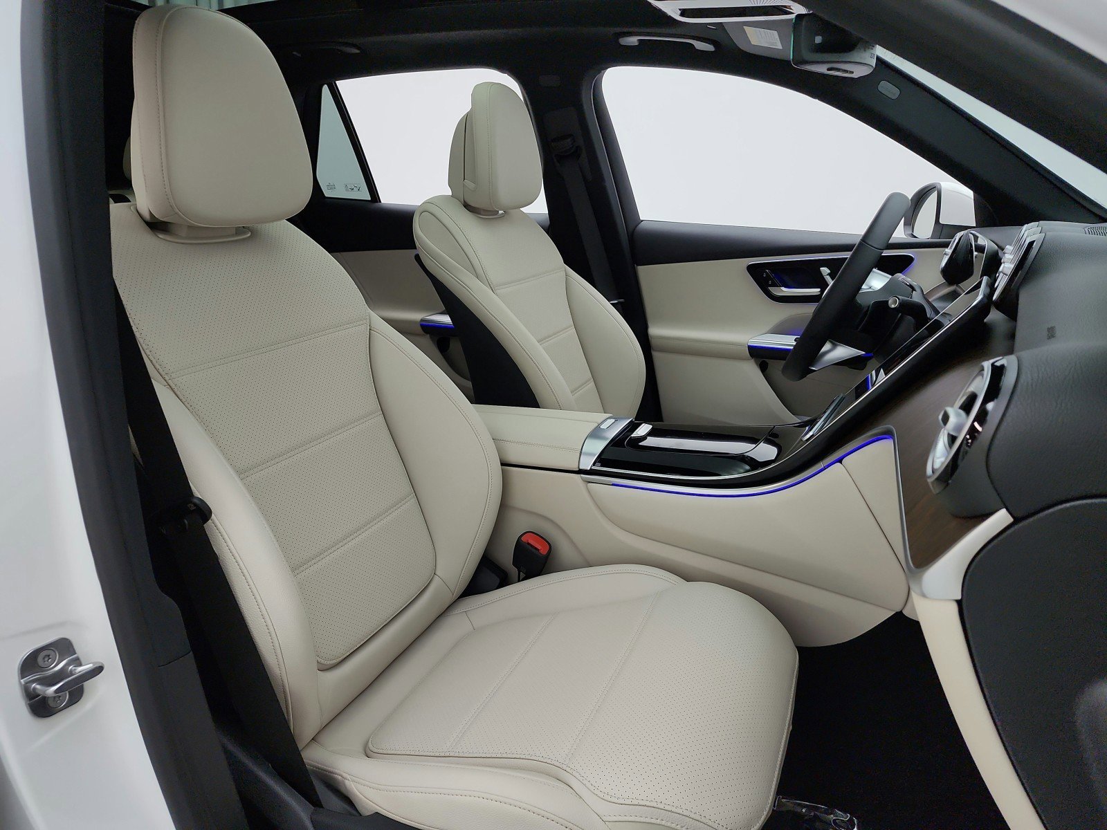 New 2026 Mercedes-Benz GLC 350e 4MATIC image 13