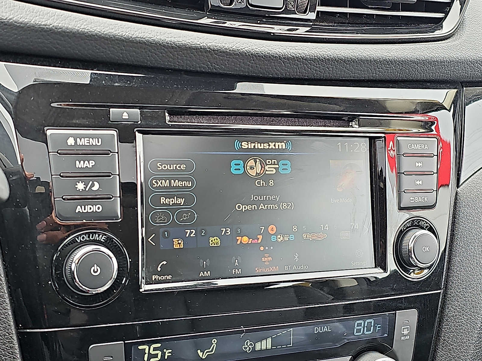 Used 2021 Nissan Rogue Sport SL w/ Premium Package image 18