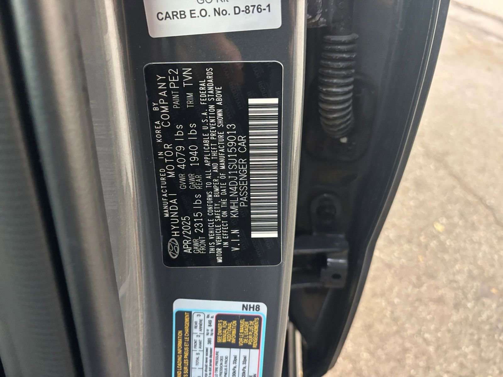 Used 2025 Hyundai Elantra Limited image 30