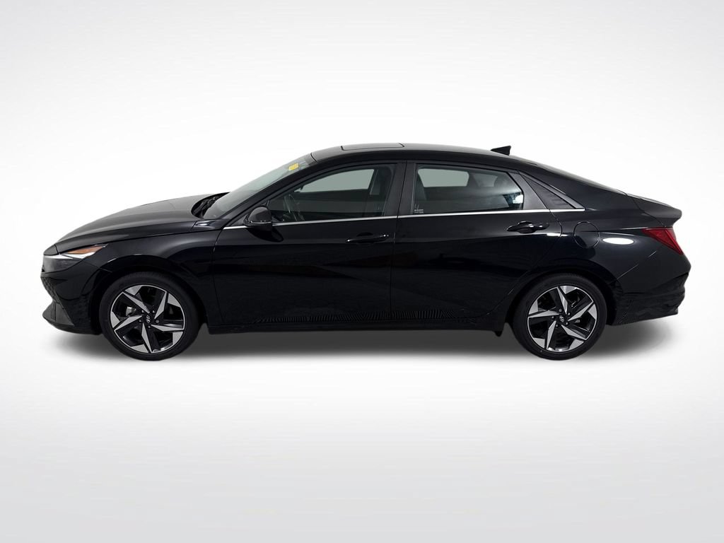 Used 2023 Hyundai Elantra Limited FWD image 8