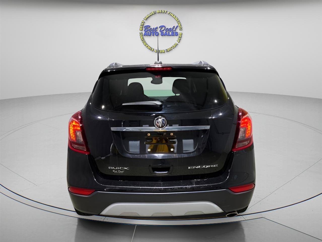 Used 2018 Buick Encore Essence FWD image 4