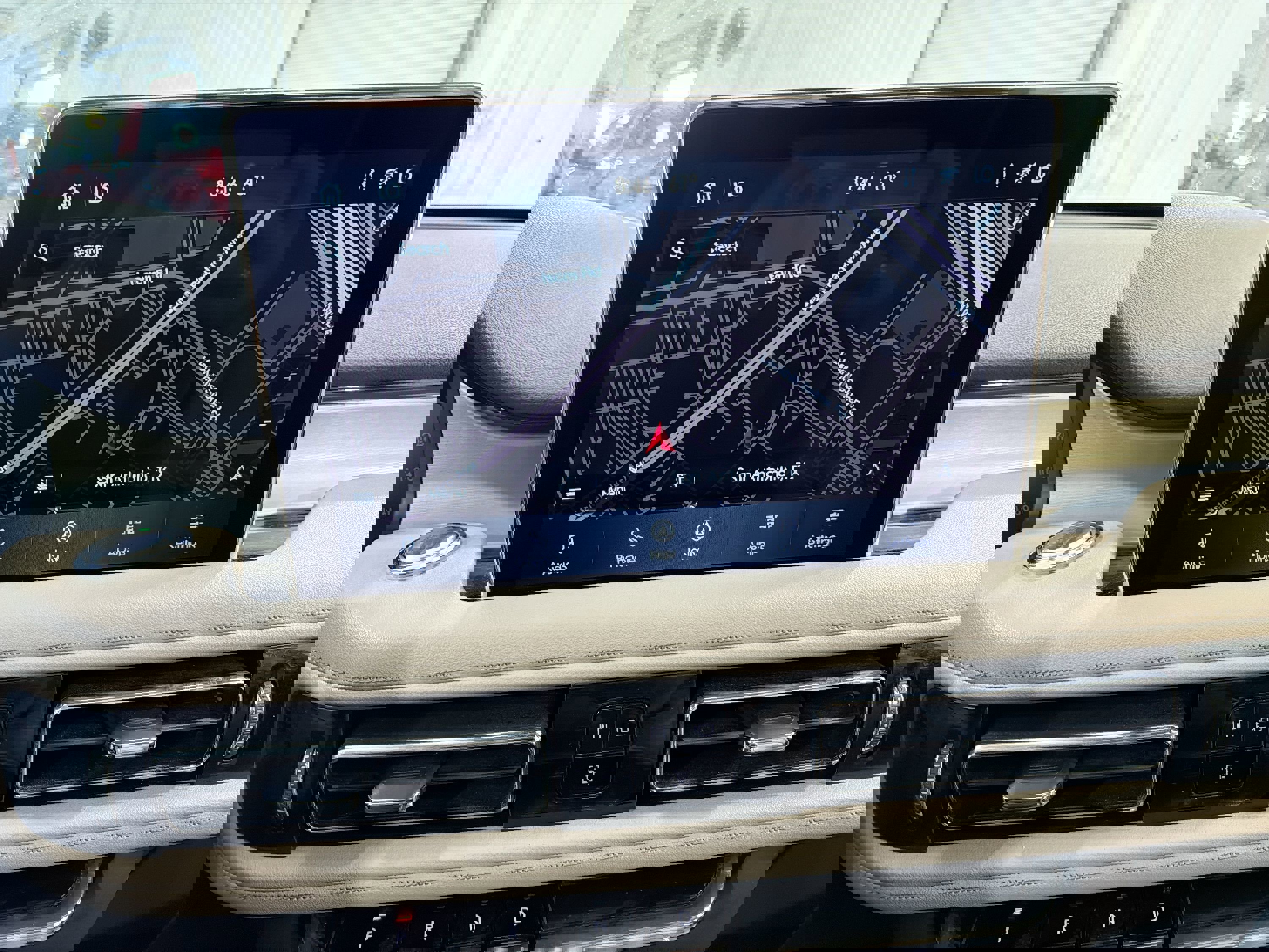 Used 2023 Lincoln Aviator AWD w/ Premium Package image 19