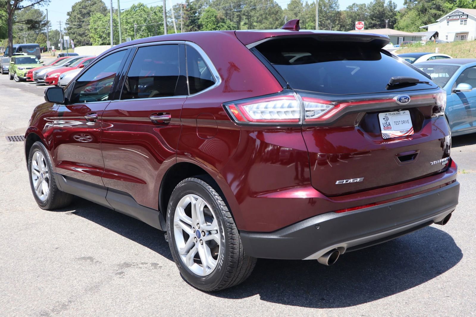 Used 2017 Ford Edge Titanium w/ Equipment Group 301A FWD image 4