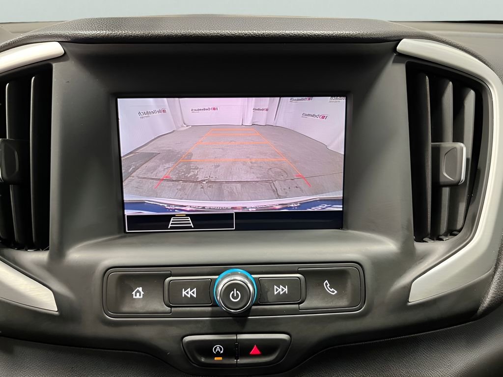 Used 2023 GMC Terrain SLE w/ Driver Convenience Package image 18