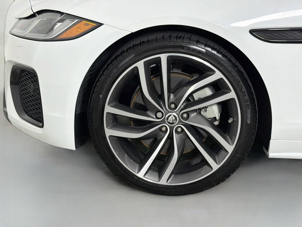 Used 2024 Jaguar XF R-Dynamic SE AWD/4WD image 33