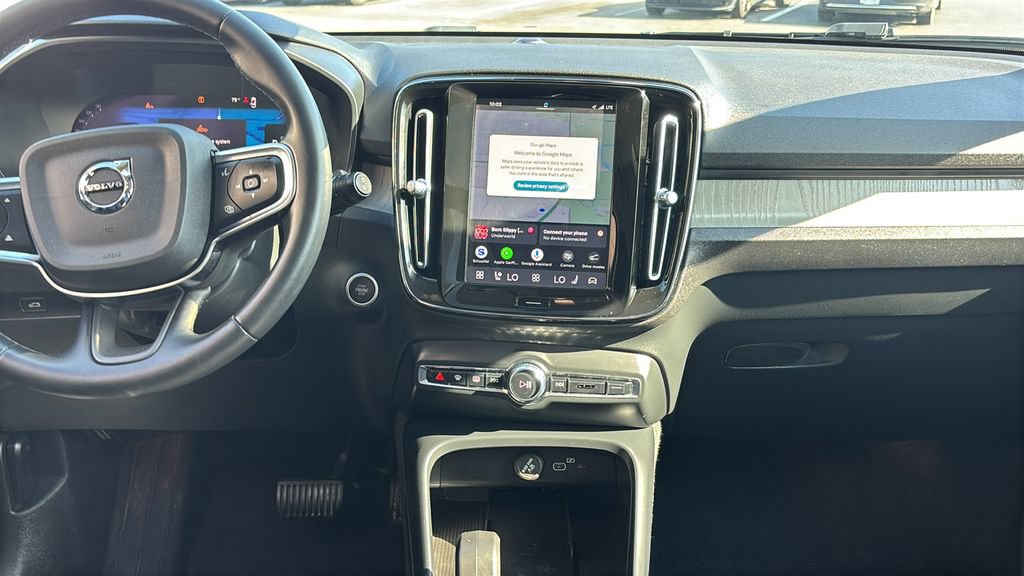 Certified 2024 Volvo XC40 B5 Core AWD/4WD image 5