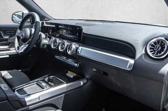 New 2026 Mercedes-Benz GLB 250 4MATIC image 26