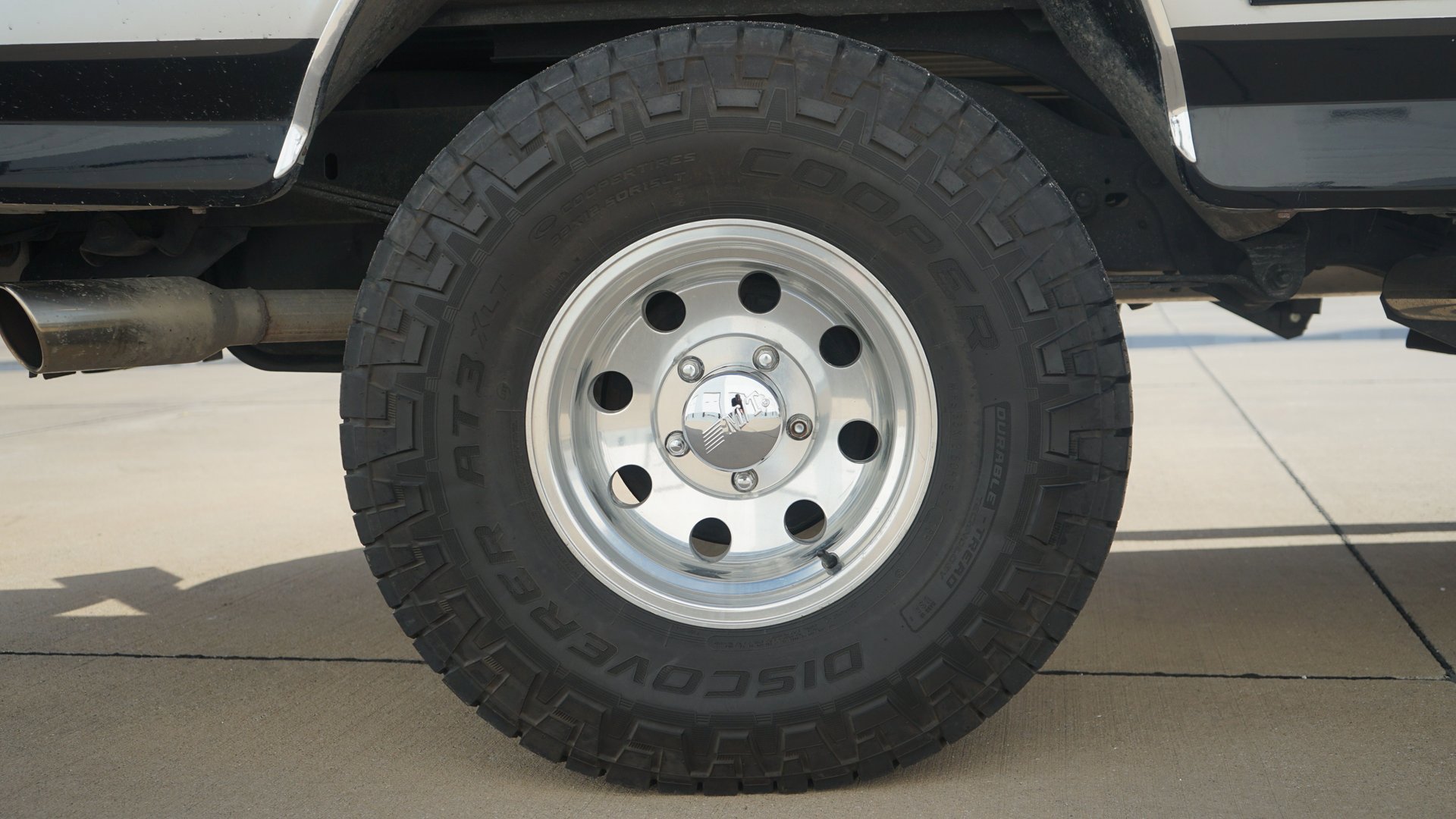 Used 1995 Ford Bronco XLT image 40