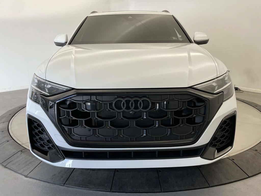 Certified 2025 Audi Q8 Prestige AWD/4WD image 10