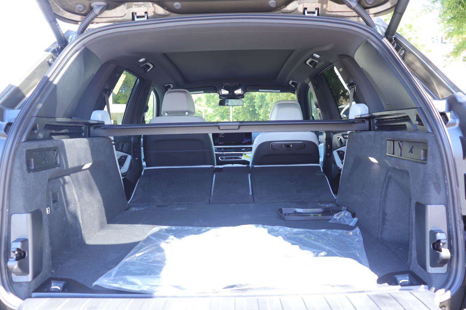 New 2026 BMW X5 sDrive40i w/ M Sport Package RWD image 14