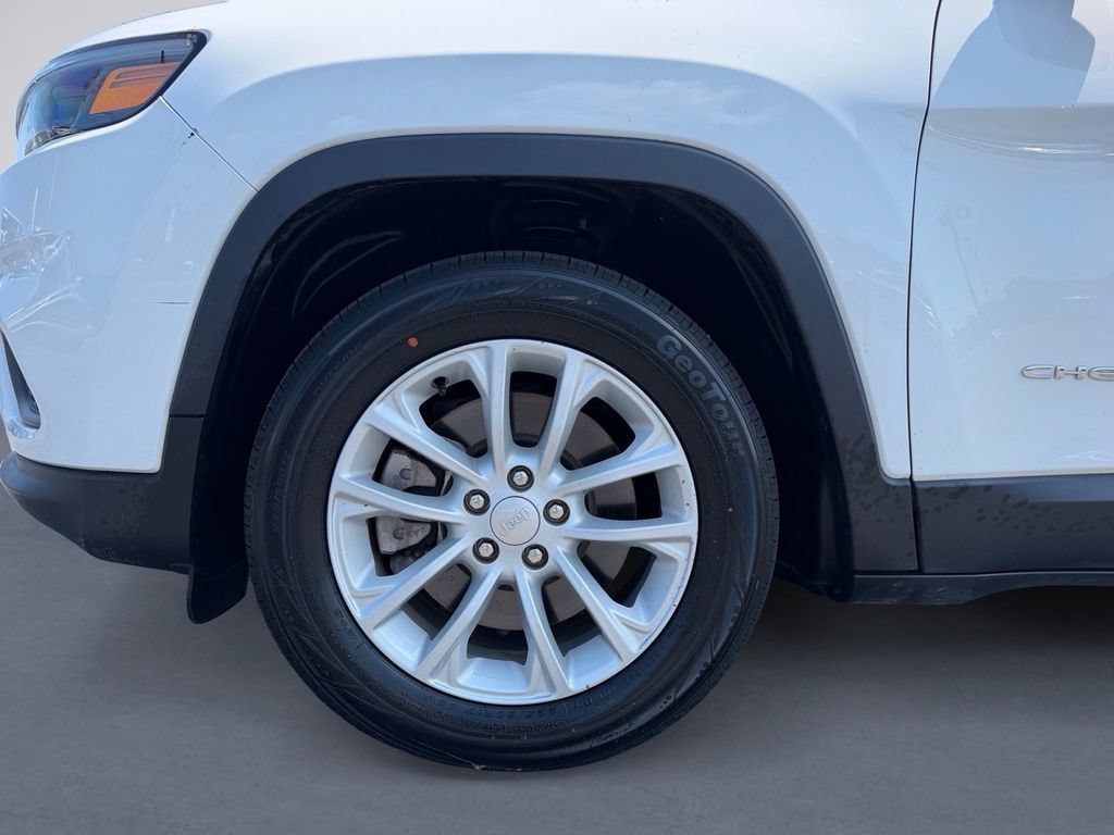 Used 2021 Jeep Cherokee Latitude FWD image 9