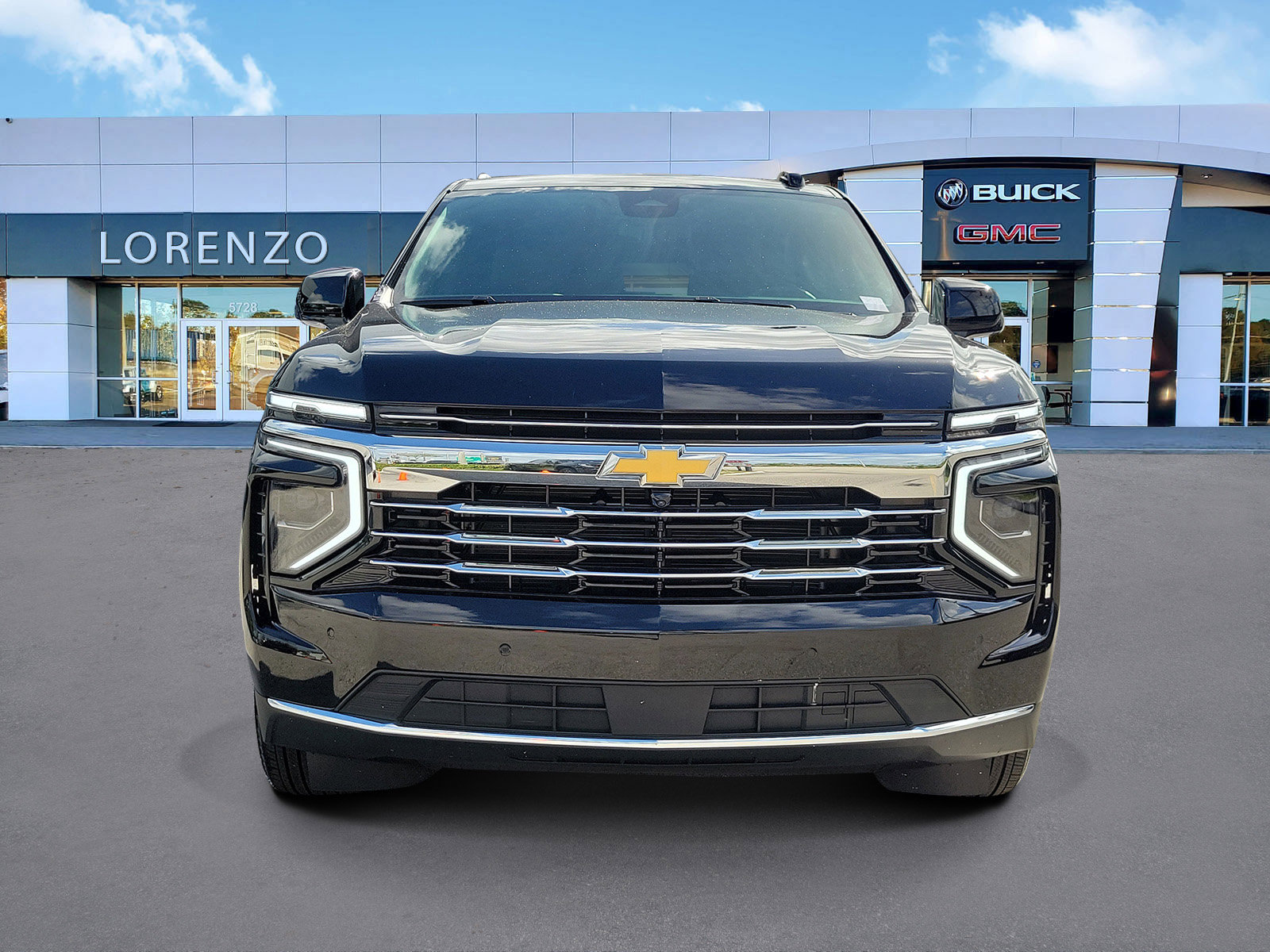 Used 2025 Chevrolet Tahoe LT AWD/4WD image 2