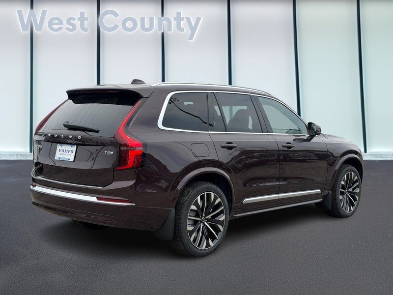 New 2026 Volvo XC90 T8 Plus w/ Protection Package AWD/4WD image 3