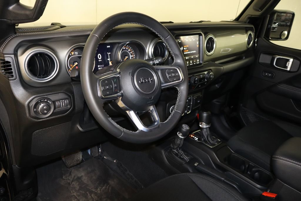 Used 2022 Jeep Gladiator Overland AWD/4WD image 24