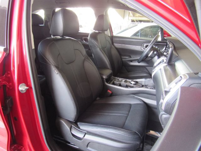 Used 2021 Kia Sorento S FWD image 22