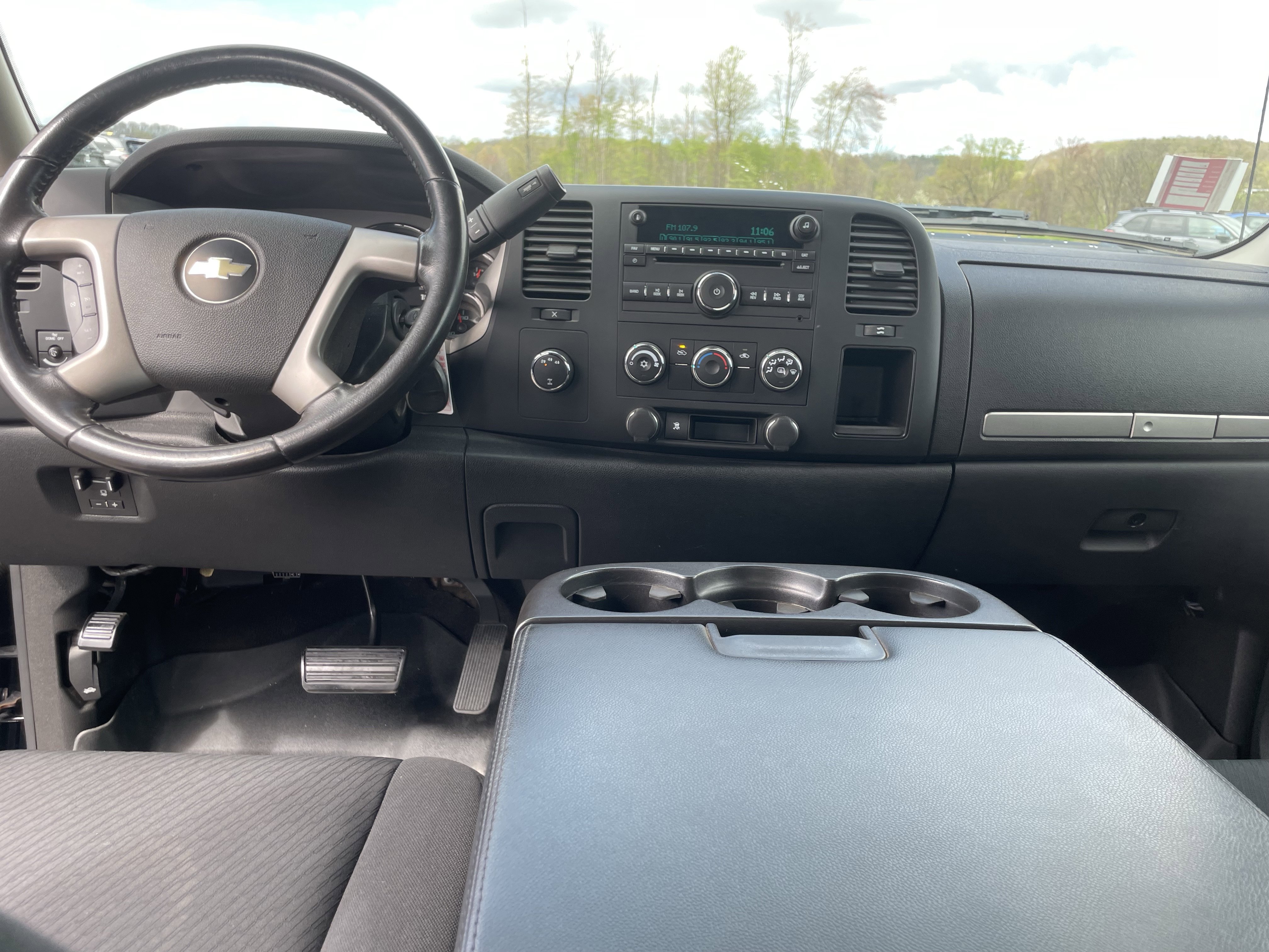 Used 2010 Chevrolet Silverado 2500 LT AWD/4WD image 14