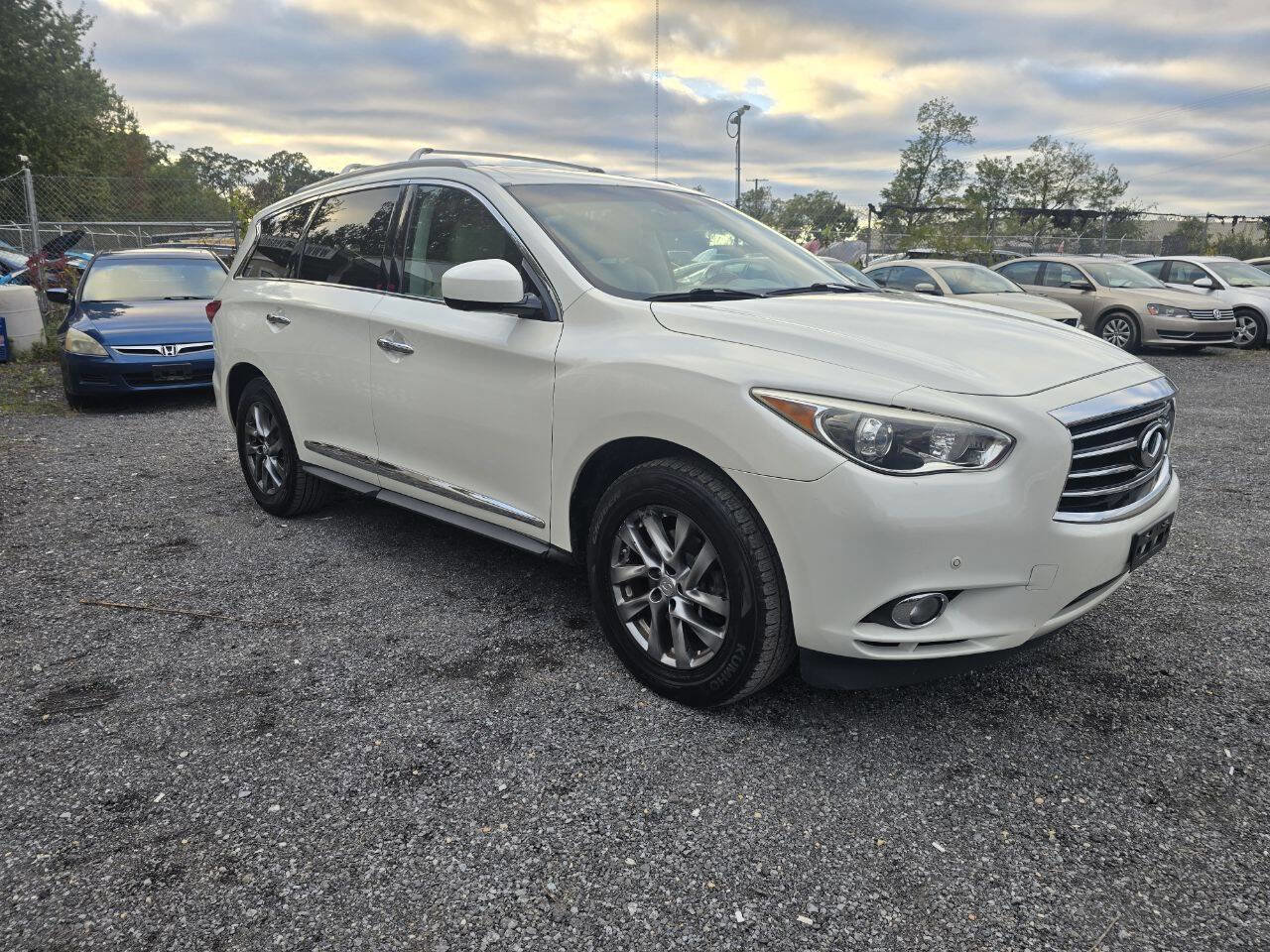 Used 2015 INFINITI QX60 AWD w/ Premium Plus Package image 9