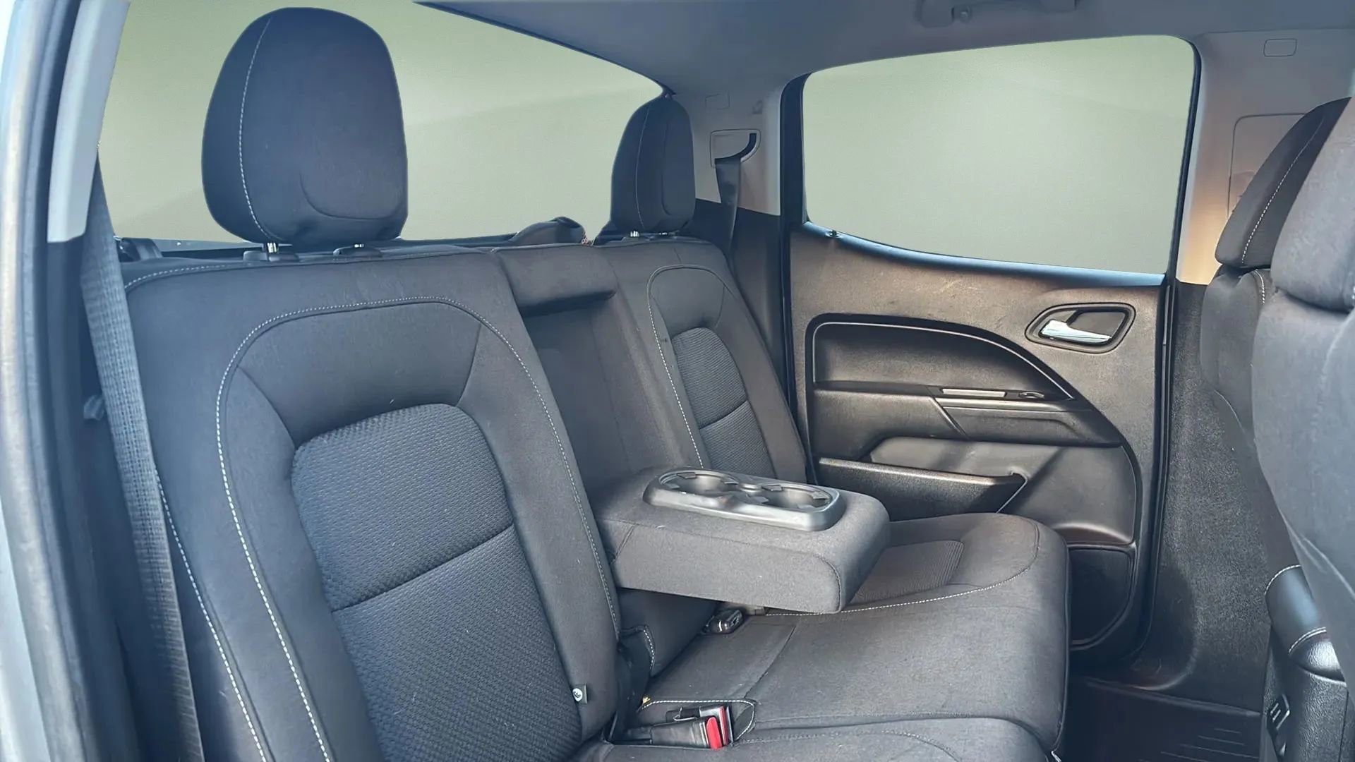 Used 2018 Chevrolet Colorado LT AWD/4WD image 39