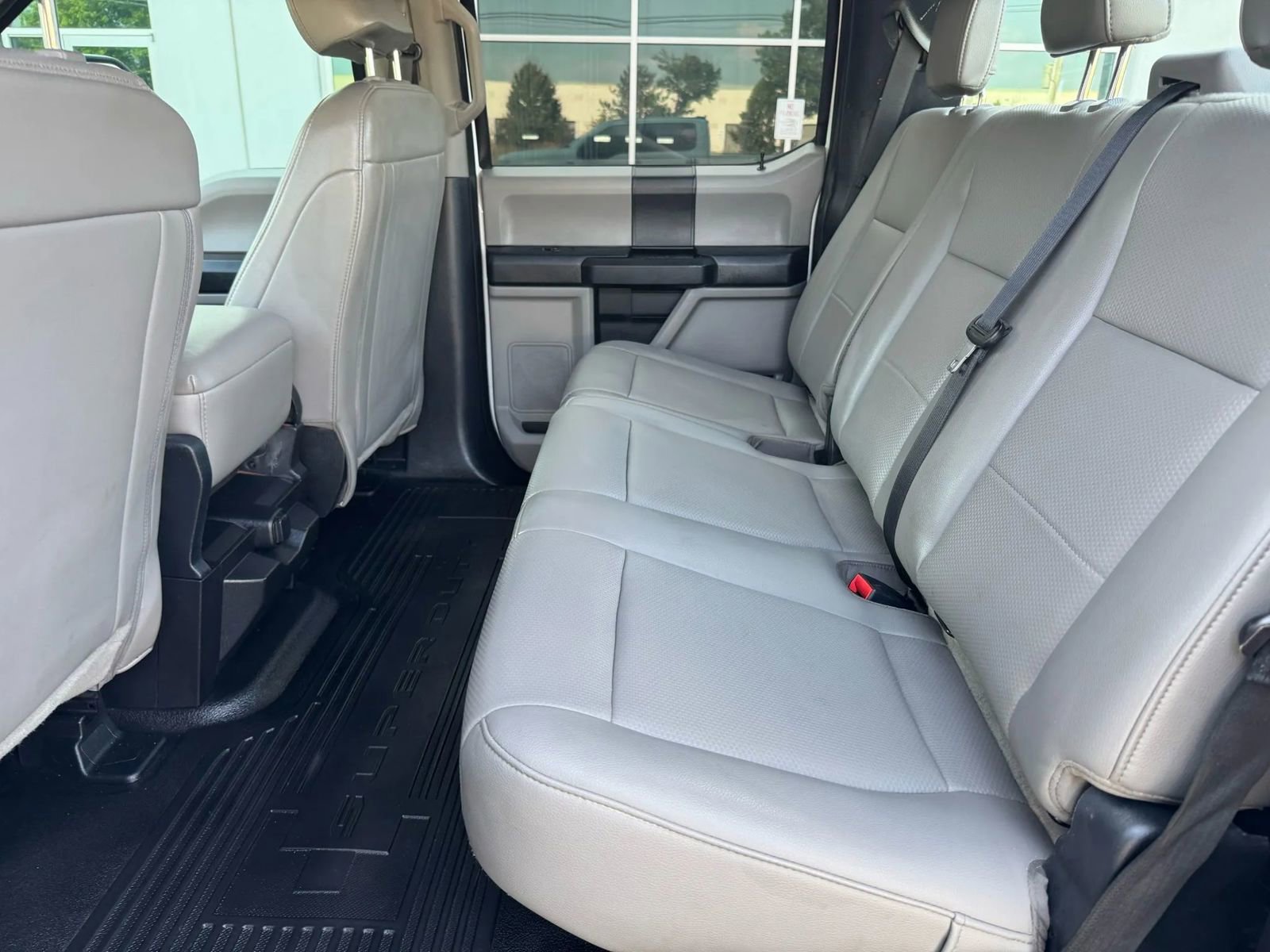 Used 2021 Ford F250 XL w/ Power Equipment Group image 4