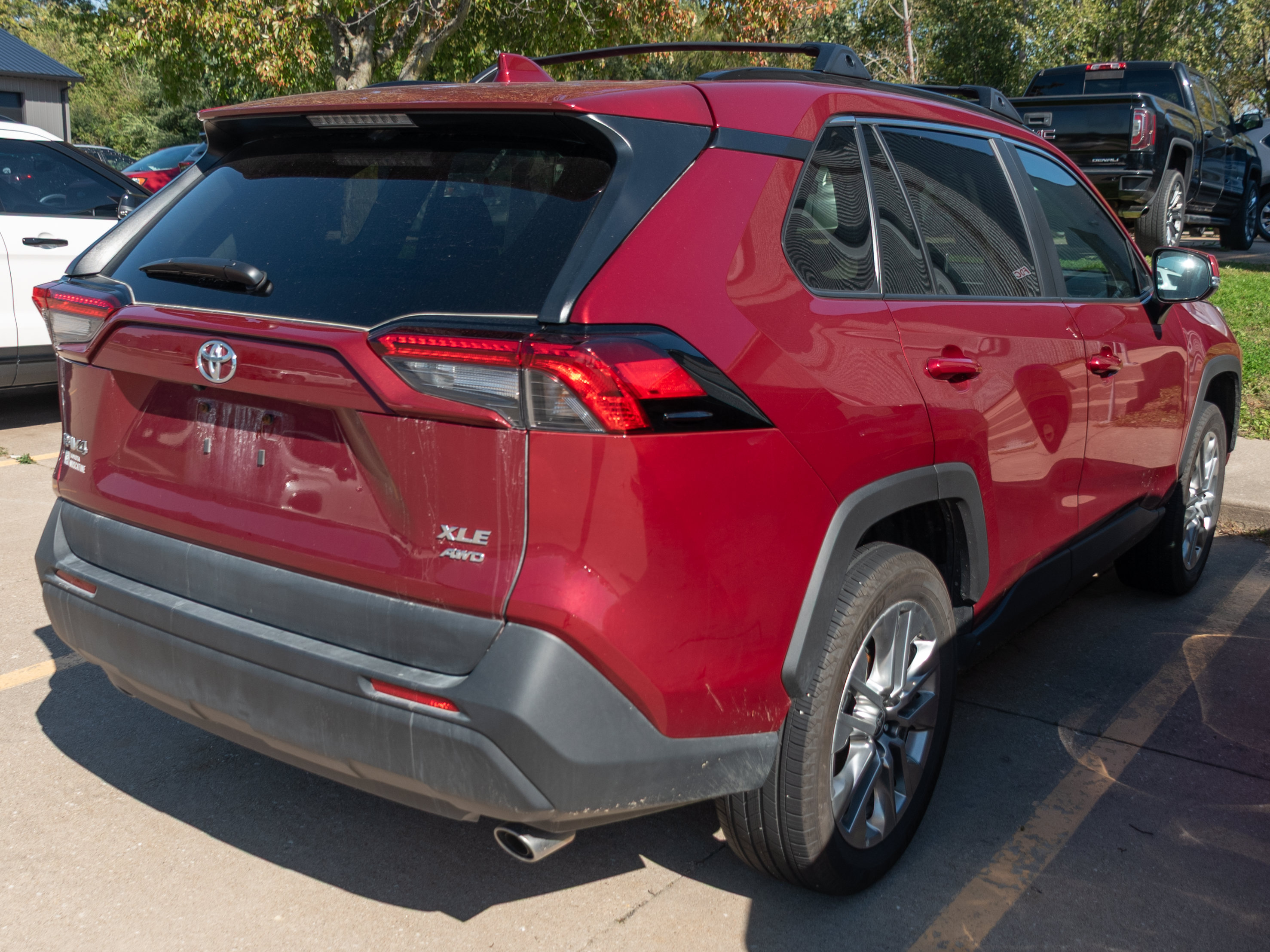 Used 2025 Toyota RAV4 XLE Premium w/ Weather Package AWD/4WD image 7