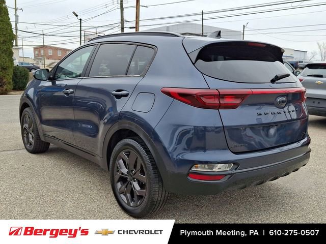 Used 2022 Kia Sportage Nightfall Edition image 5