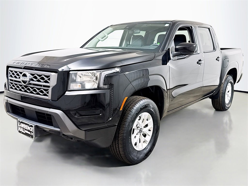 Used 2024 Nissan Frontier SV