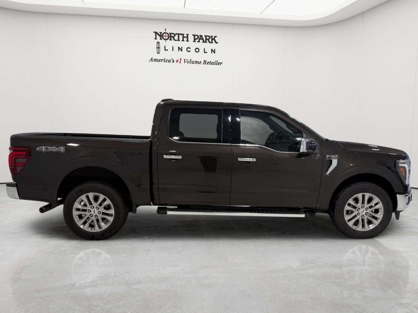Used 2024 Ford F150 Lariat w/ Mobile Office Package AWD/4WD image 6