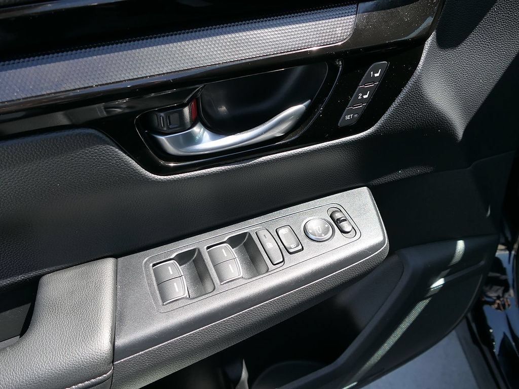 Used 2025 Honda CR-V EX-L image 14