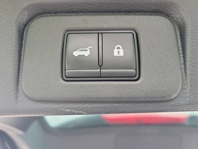 Used 2023 Nissan Rogue SV w/ SV Premium B Package FWD image 11