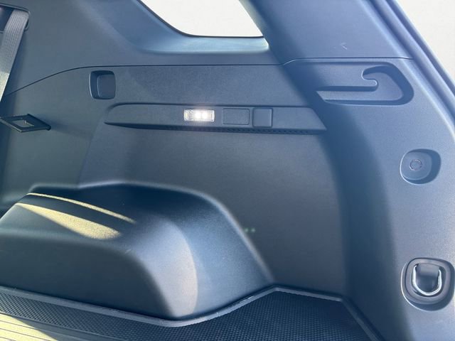 New 2026 Chevrolet Equinox ACTIV w/ Convenience Package III image 25