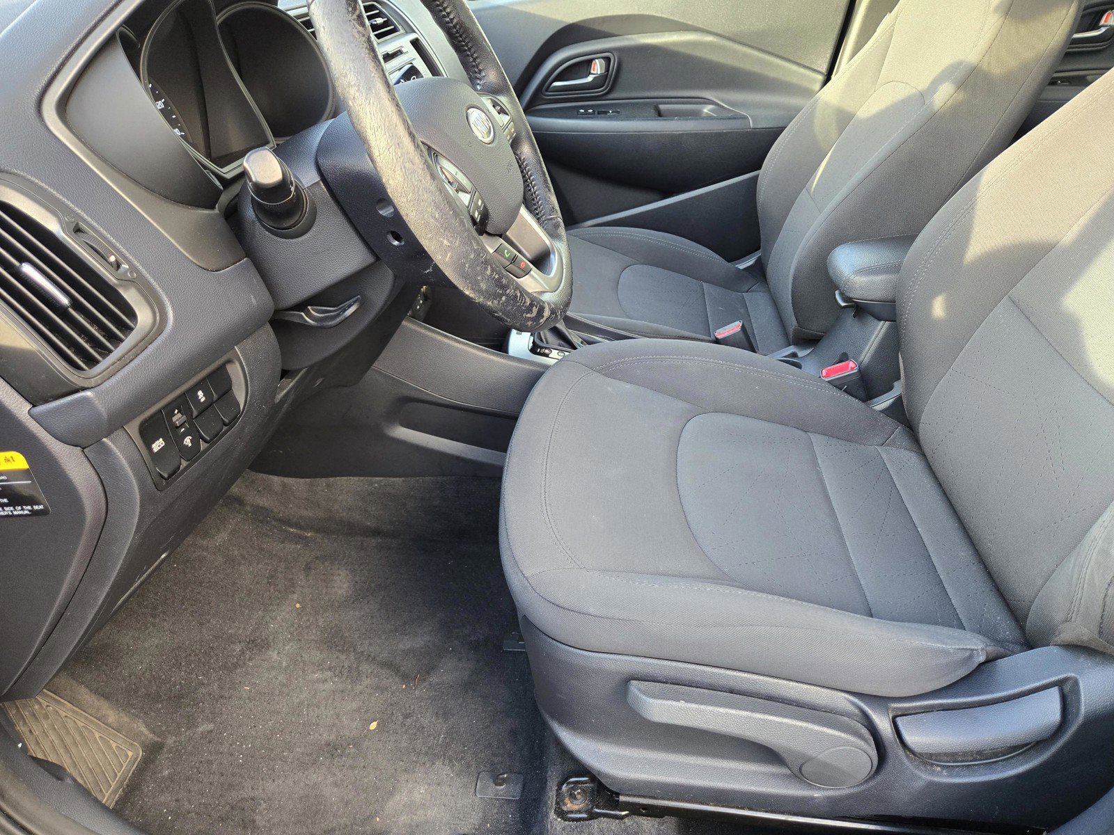 Used 2012 Kia Rio EX w/ Convenience Pkg image 12