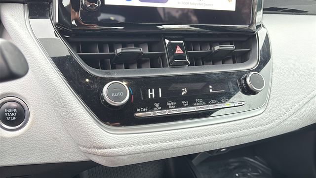 Used 2024 Toyota Corolla SE image 30