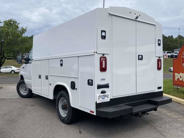 New 2026 Ford E-350 and Econoline 350 Super Duty w/ Power Equipment Group RWD image 5