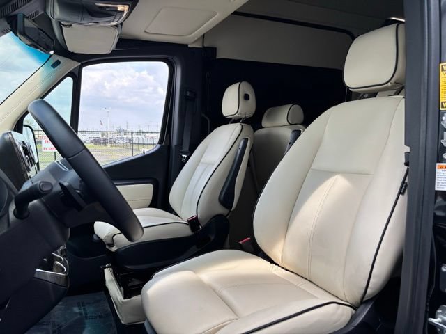 Used 2024 Mercedes-Benz Sprinter 3500 image 16