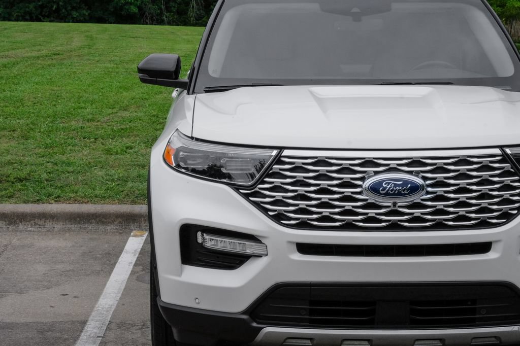 Used 2020 Ford Explorer Platinum w/ Premium Technology Package AWD/4WD image 55