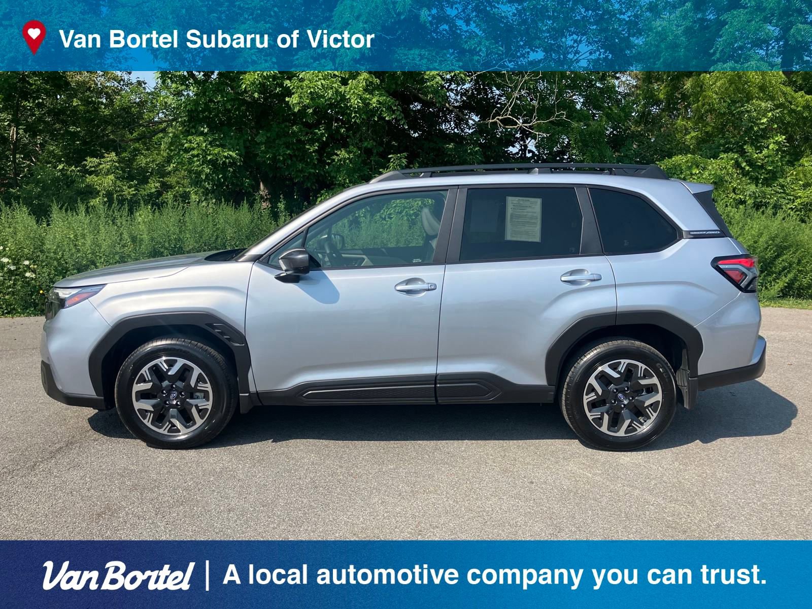 Used 2025 Subaru Forester Premium w/ Convenience Package #1 image 3