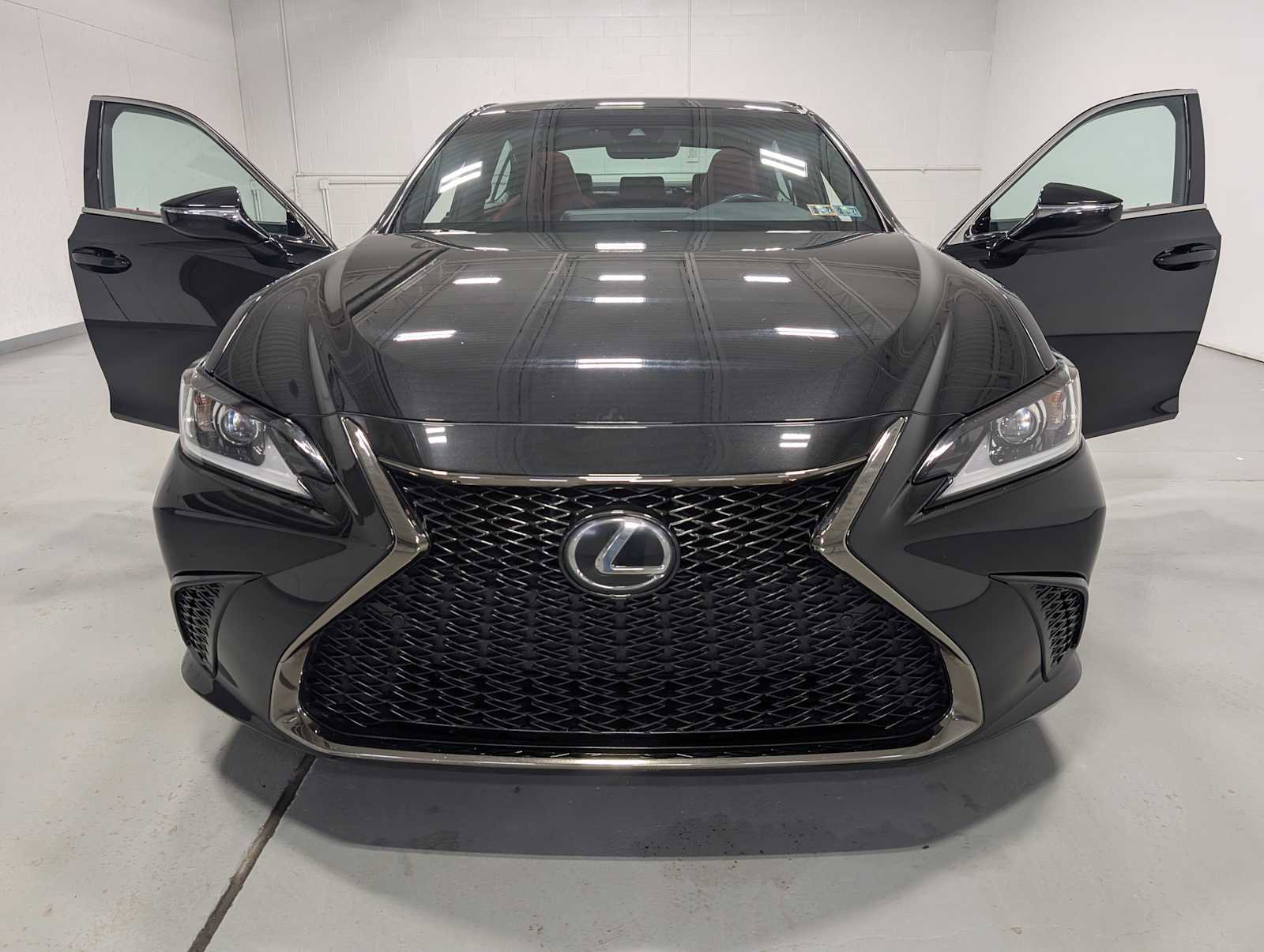 Used 2021 Lexus ES 250 F Sport w/ Accessory Package image 15