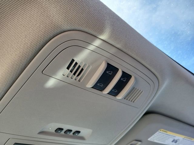 Used 2015 Buick Regal Premium FWD image 18